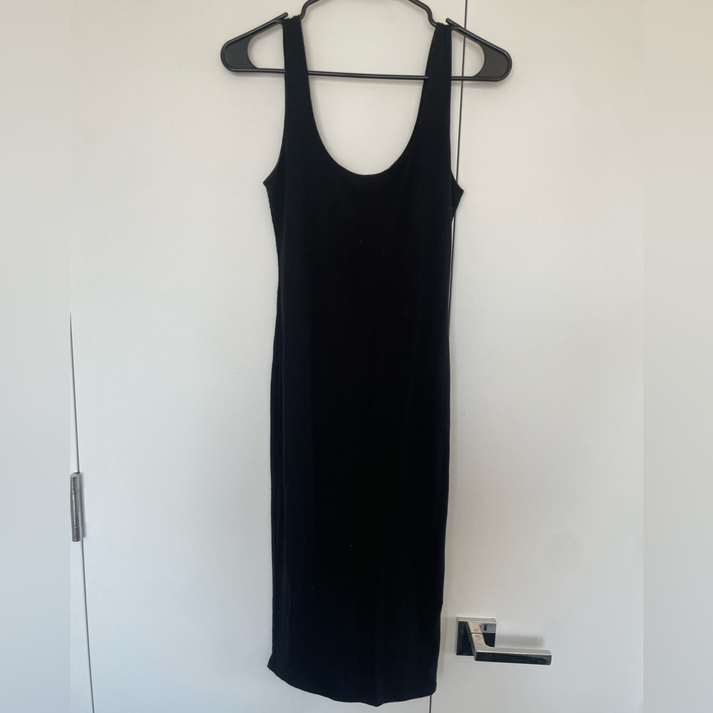 Black Sleeveless Bodycon Midi Dress